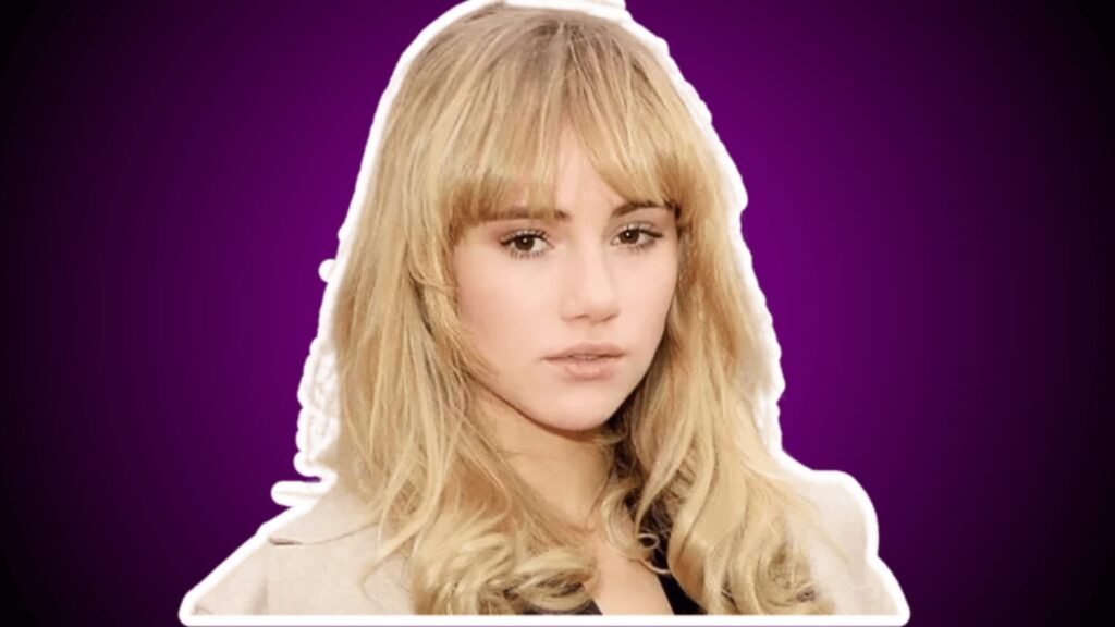 Suki Waterhouse Height